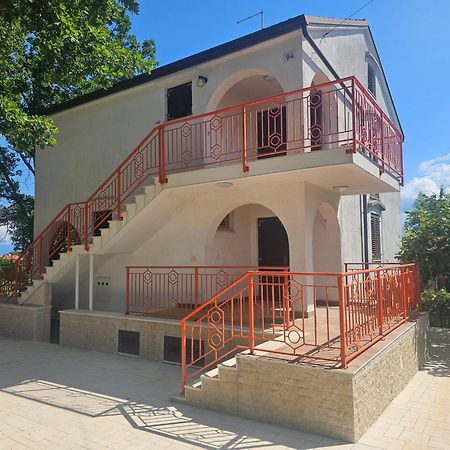 Villa Kucan Porat  Exterior photo
