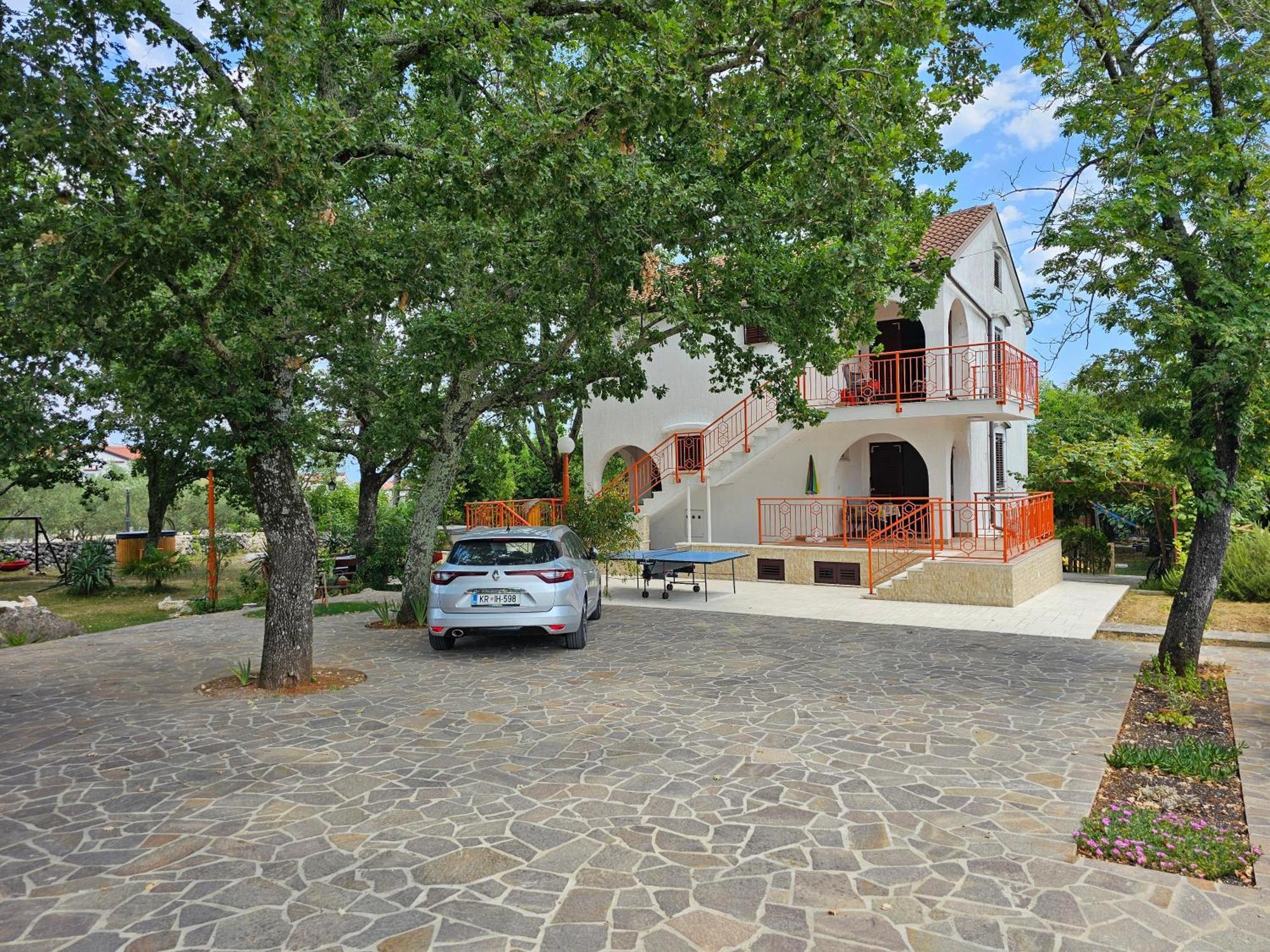 Villa Kucan Porat  Exterior photo